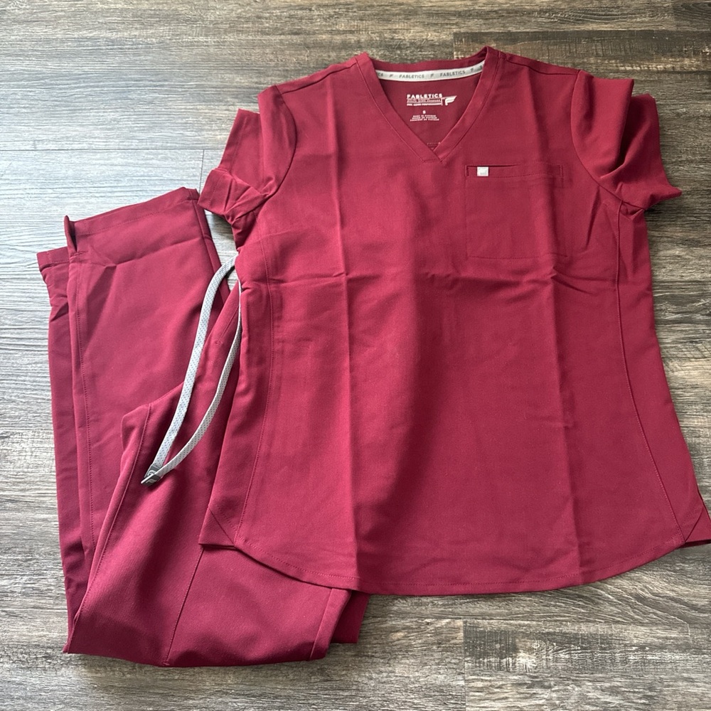 Fabletics scrubs